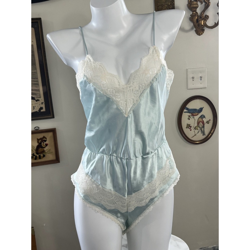 Sears Vintage Baby Blue Satin Lace Trim Romper Lingerie Womens Medium 128B